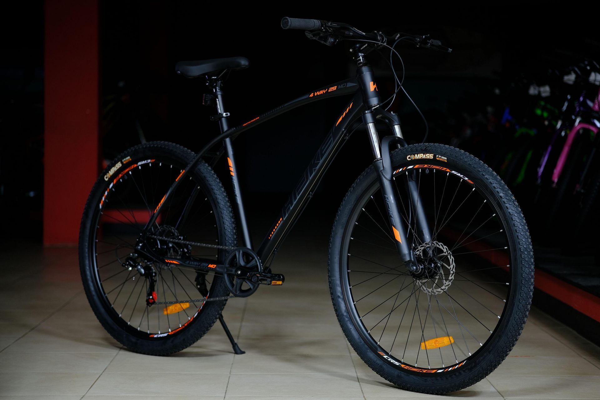 Велосипед HOKE 4 Way 29 HD матовый чёрный-оранжевый 21